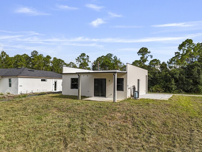 Building Photo - 3302 56th St W