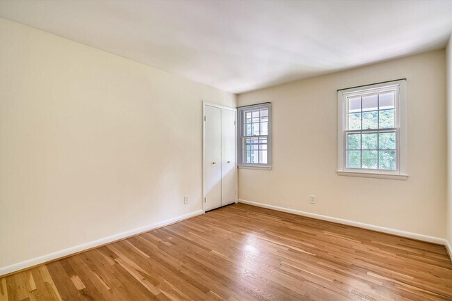 Building Photo - 11200 Powder Horn Dr
