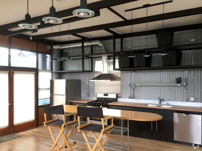 Kitchen with long snack table - 12915 Greene Ave