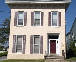Building Photo - 223 N Washington St
