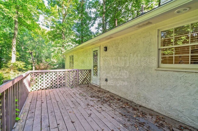 Building Photo - 2557 Ashley Cir