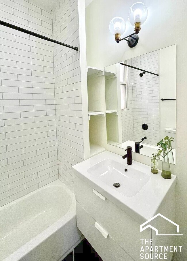 Building Photo - 2937 W Jackson Blvd