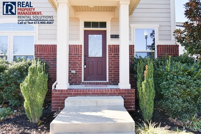 Building Photo - Wonderful 4BR/2.5BA for lease in Franklin, neighborhood pool and playground! Williamson County sc...