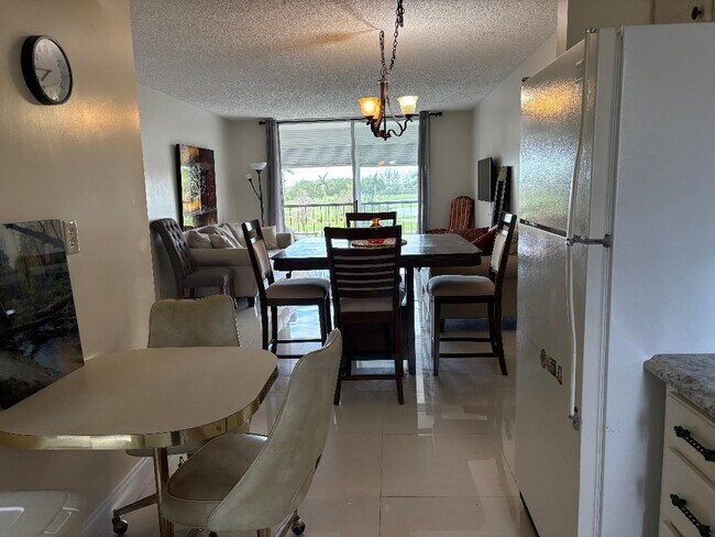 Building Photo - 8900 Washington St