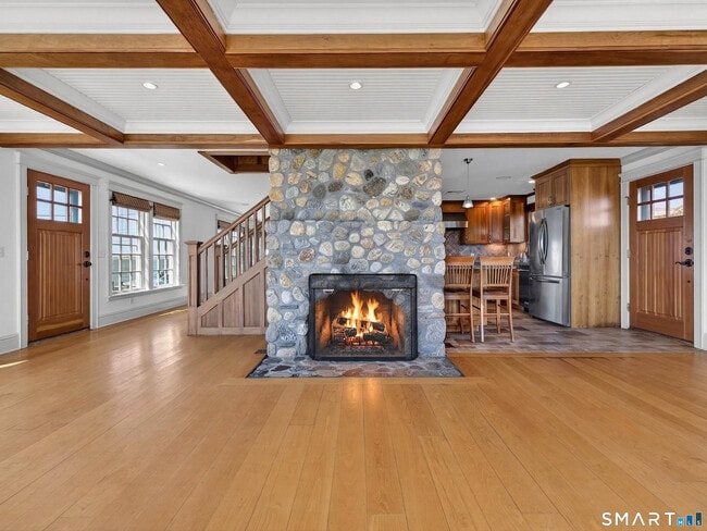 Building Photo - 4 Point Rd