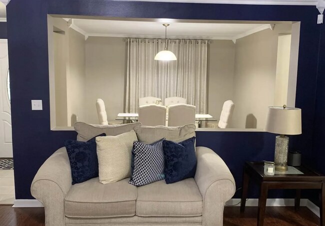 Building Photo - Luxurious 3 bedroom 2 bath home in the Heart of Baton Rouge!