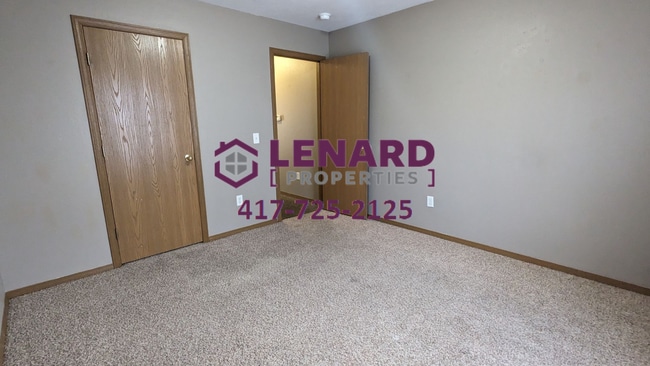 Building Photo - 3 Bedroom Home Ready for Move In