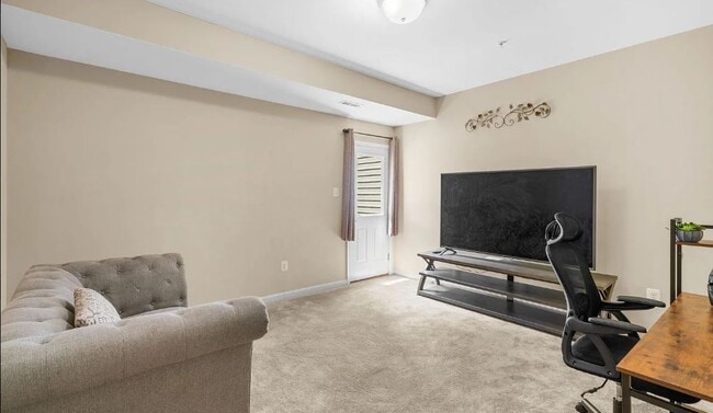 Building Photo - 8059 Gabriels Ct