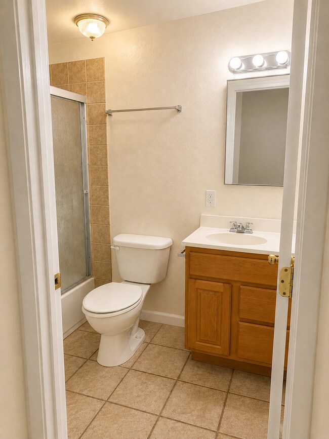 Building Photo - $1575 Moves You In - No Rent Due For August 2026    Updated interior - must see! Parking On Site ...