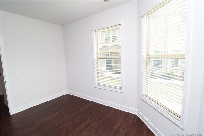 Building Photo - 1103 Compass Dr
