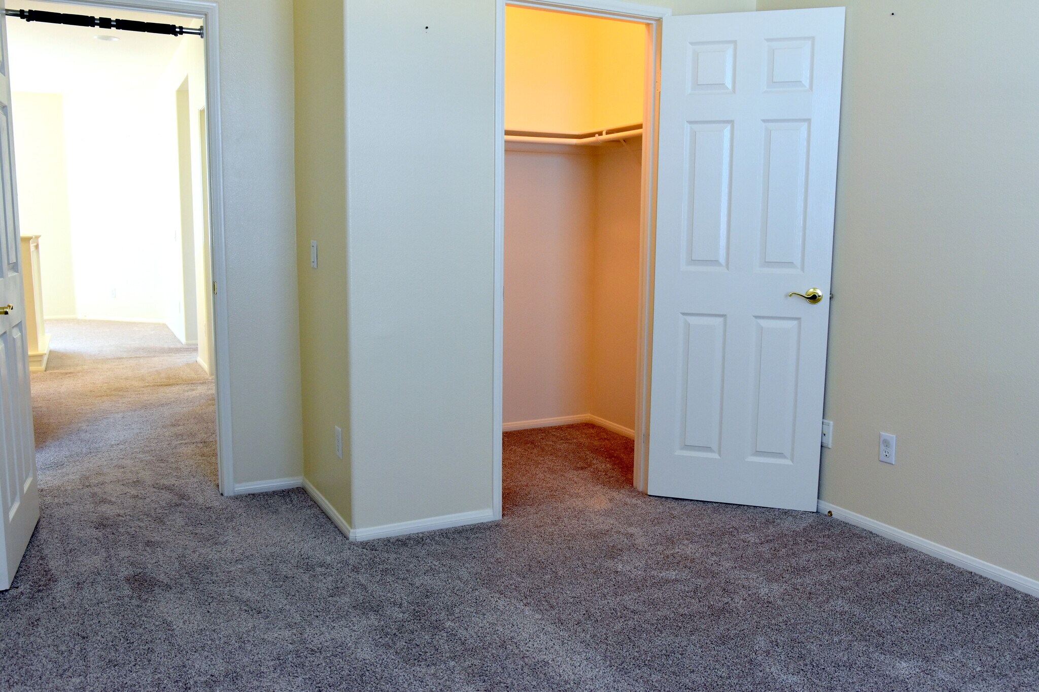 Building Photo - 25841 Silva Ct