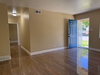 Building Photo - 289 Sawyer Way