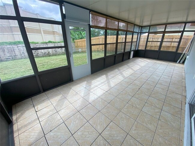 Building Photo - 368 Briar Bay Cir
