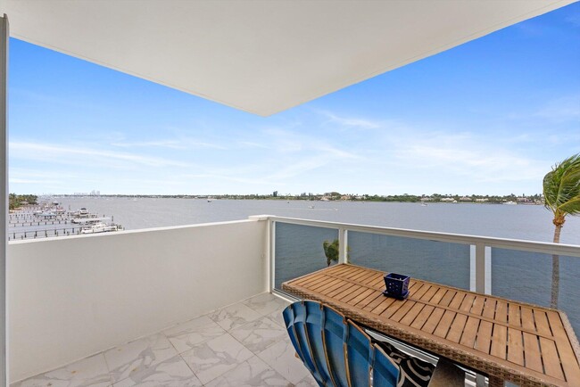 Building Photo - 2800 N Flagler Dr