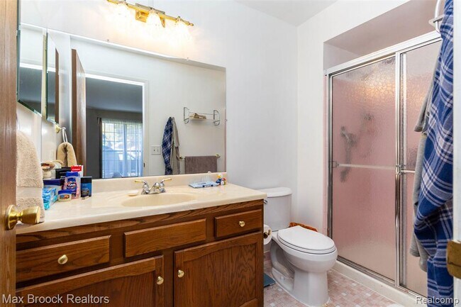 Building Photo - 1860 Christy Ct