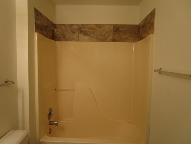 Building Photo - 5001-5003 Betty Jean Way