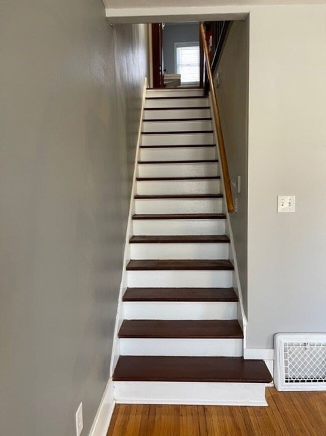 Building Photo - 2919 Jones St