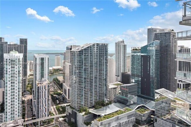 Building Photo - 92 SW 3rd St