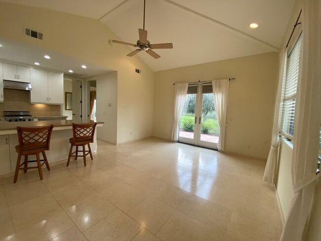 Building Photo - Beautiful 1 BD / 1 BA Granny Unit in Count...