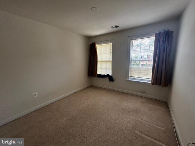 Building Photo - 8177 McCauley Way