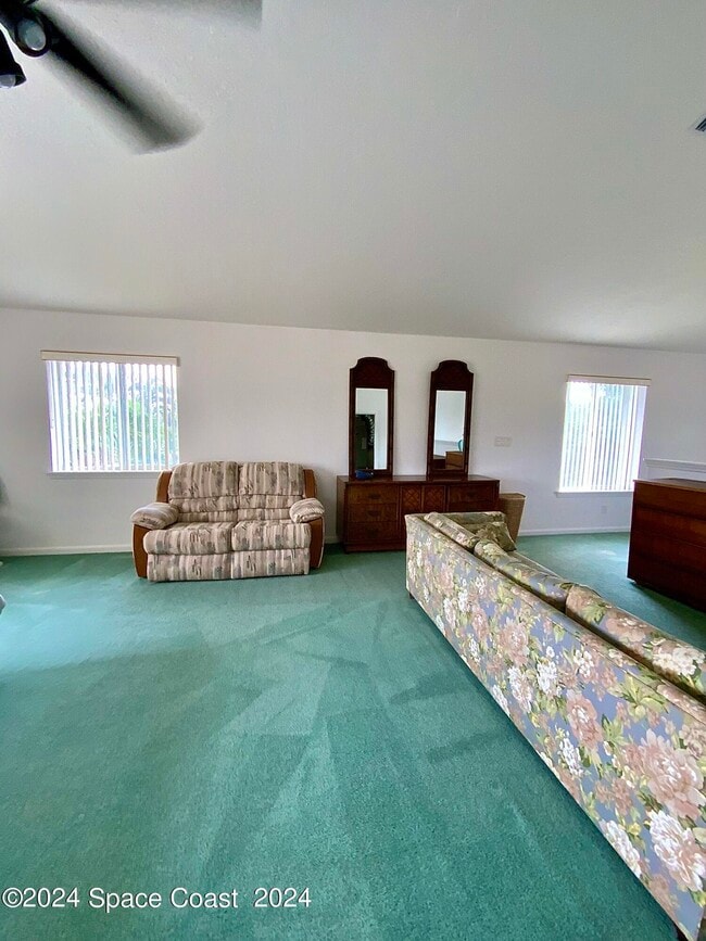 Building Photo - 190 Richards Rd