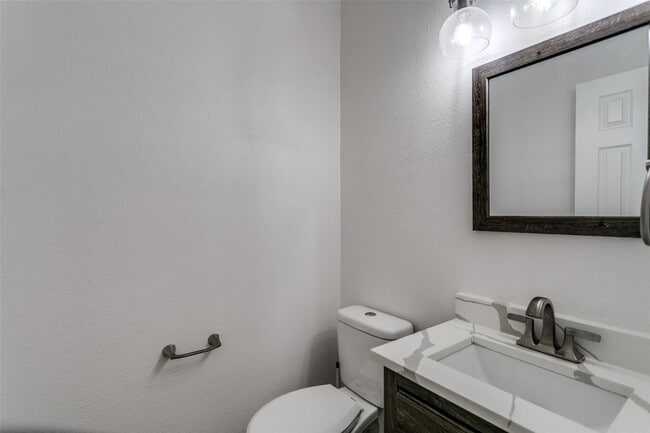 Building Photo - 2625 Royal Birkdale Dr