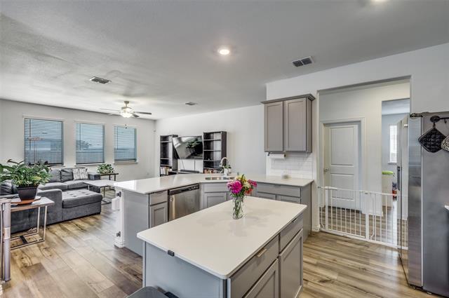 Building Photo - 11425 Silver Queen Dr