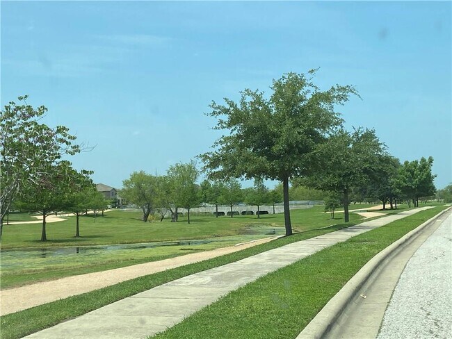 Building Photo - 21320 Hines Ln