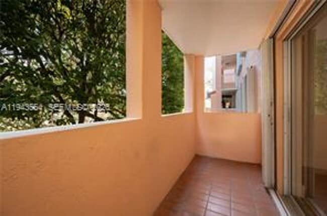 Building Photo - 1 Alhambra Cir