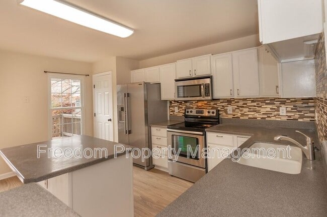 Building Photo - 9026 Coriander Cir