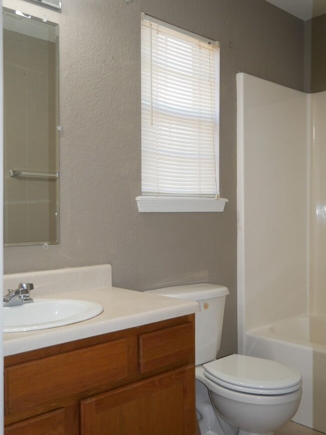 Building Photo - 5003 S 30th St