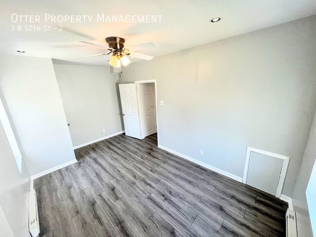 Building Photo - 2BR/1BA University City Apt with Washer/Dr...