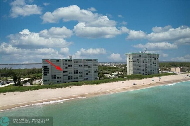 Building Photo - 9940 S Ocean Dr