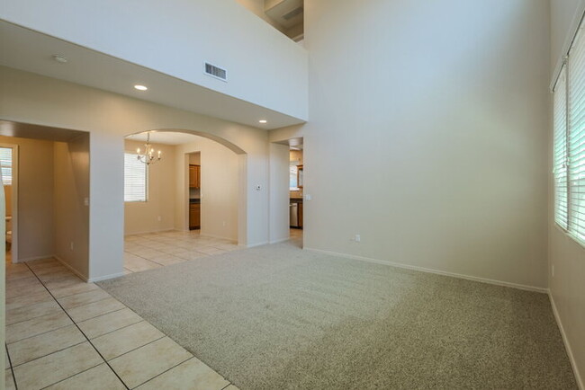 Building Photo - Beautiful Rancho Sahuarita Community