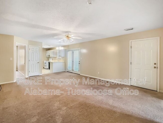 Building Photo - 1368 Southern Gardens Dr