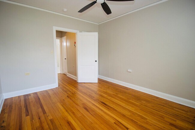 Building Photo - Bright & Modern Renovated 1-Bedroom Condo ...