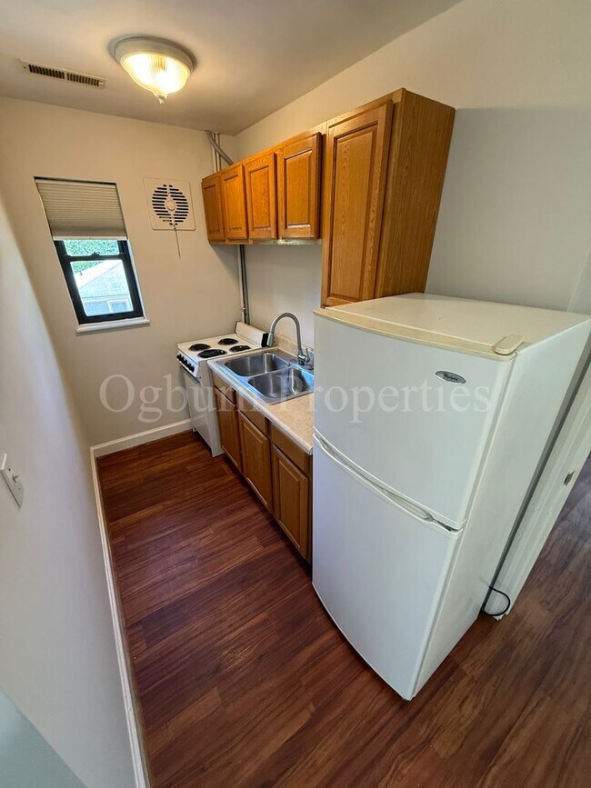 Building Photo - 605010 - PILOT VIEW/CAROLINA AVENUE