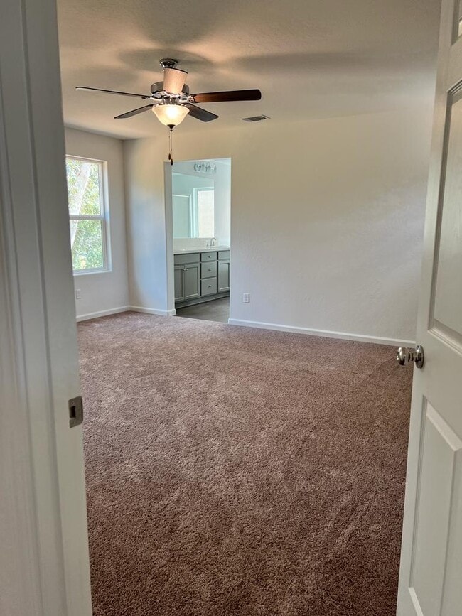 Master Bedroom - 2294 N Apricot Ave