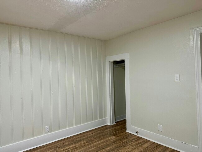 Building Photo - 6833 Avenue C