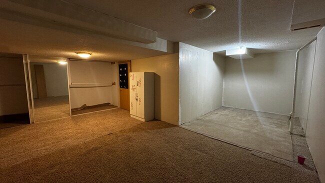 Building Photo - 8700 Loch Lomond Blvd