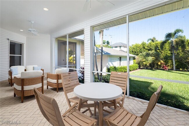 Building Photo - 155 1st Ave S