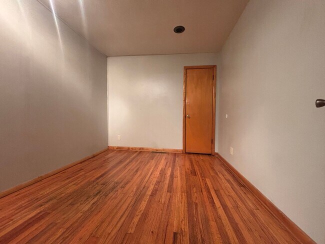 Building Photo - Come see this 4 Bedroom 2 Bathroom House!