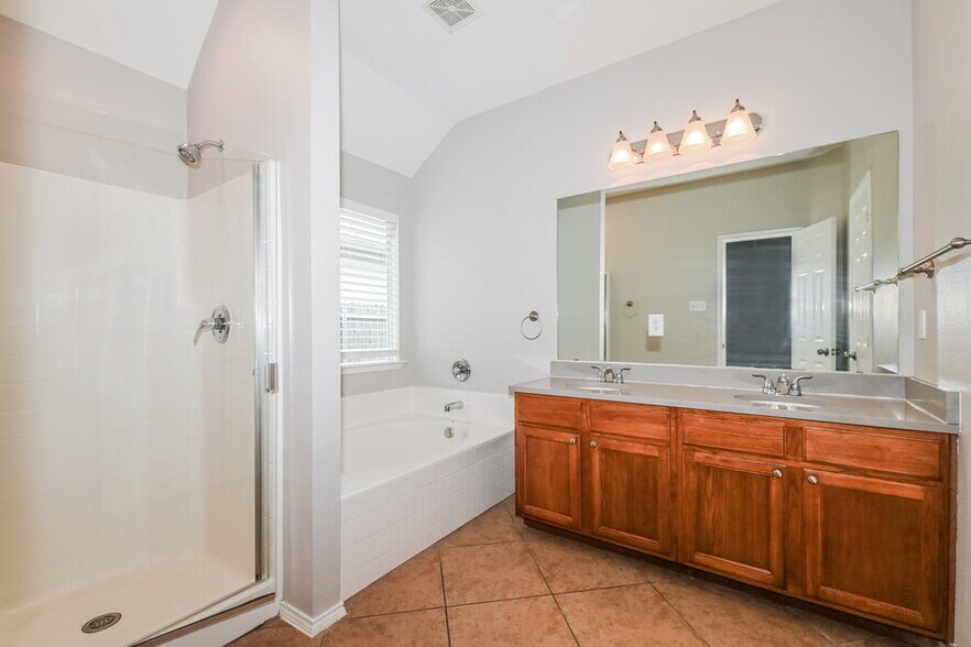 Building Photo - 3135 Marble Falls Dr