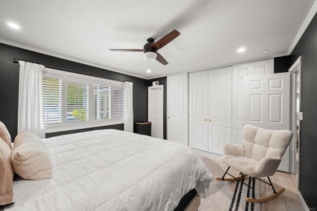 Building Photo - 5765 Bounty St