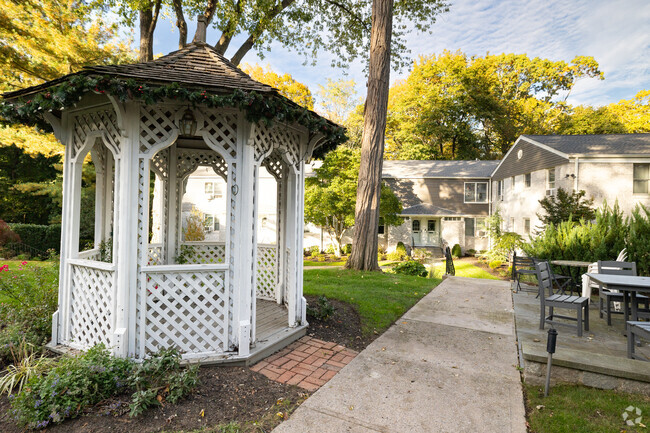 Building Photo - Trousdell Village