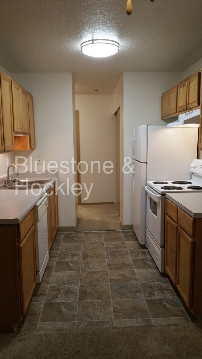 Building Photo - 4631 SW Luradel St