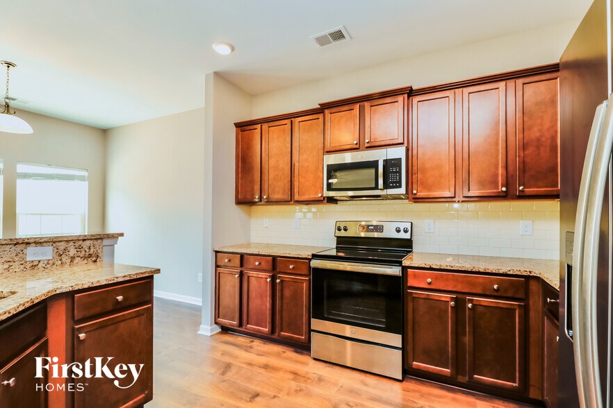 Building Photo - 343 Bradley Bend Dr