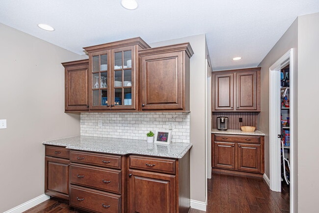 Building Photo - 3702 Timber Run Dr