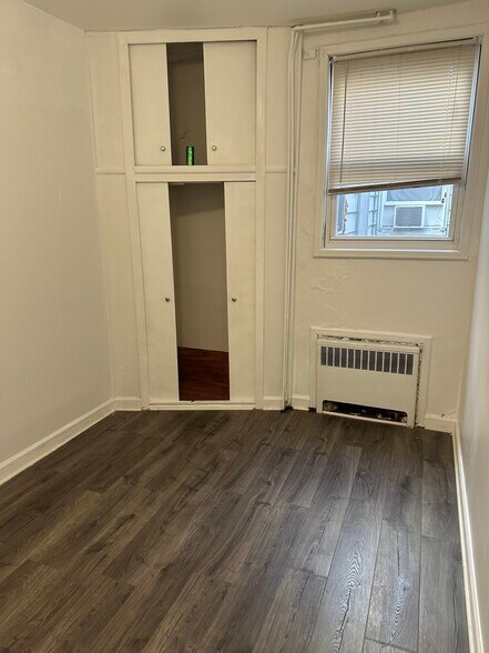 Building Photo - 53 Terhune Ave
