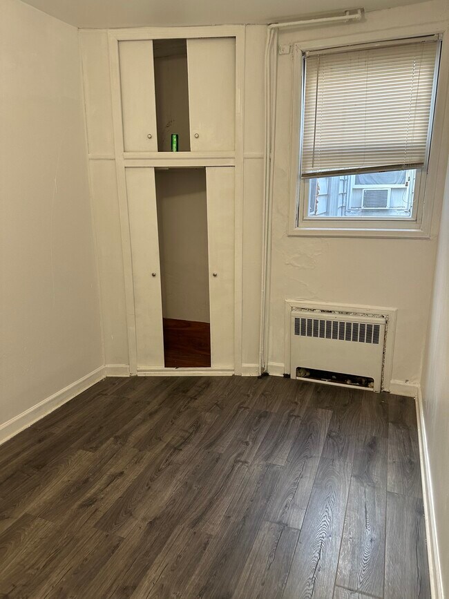 Building Photo - 53 Terhune Ave